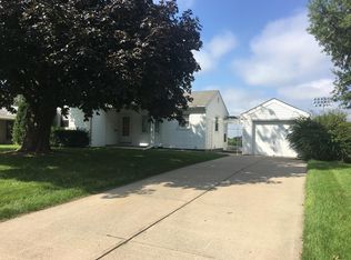 2428 S 43rd St, Omaha, NE 68105