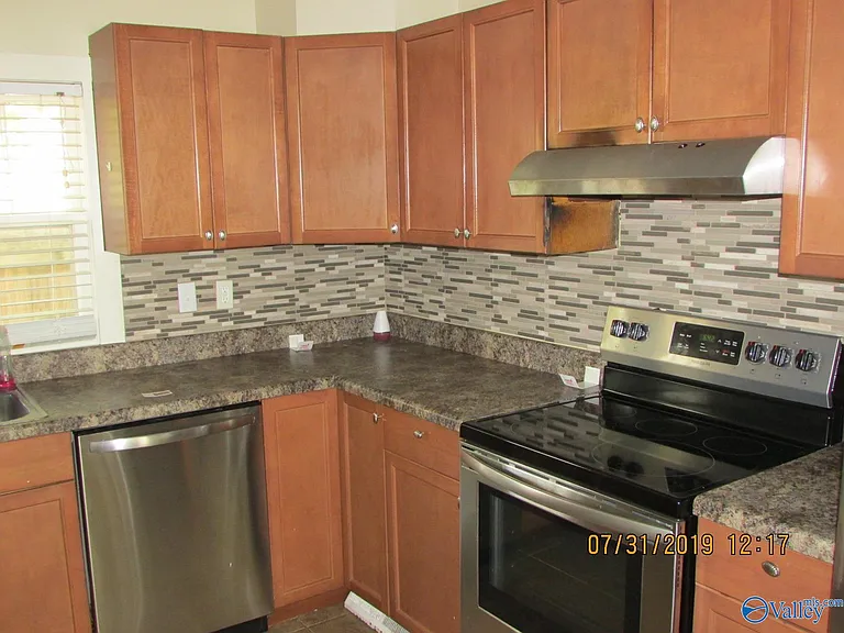 1501 McKinley Ave NE — Photo 5