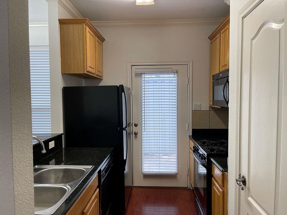 2nd image of 106 Seva Ct