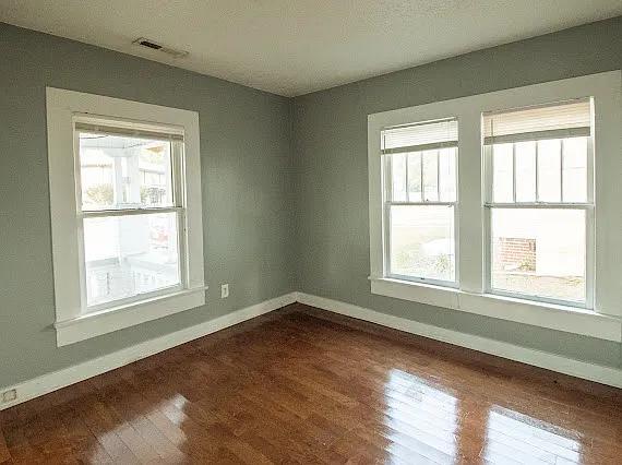 3 bed, 936 sqft, $700 — Photo 4