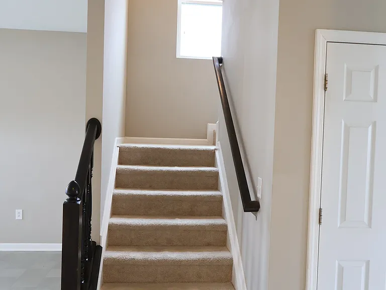 1899 Lakecrest Dr — Photo 27