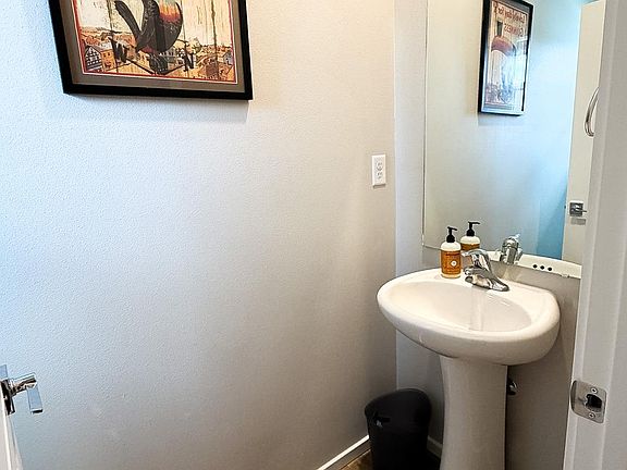 5th image of 10510 W Duckhook Rd