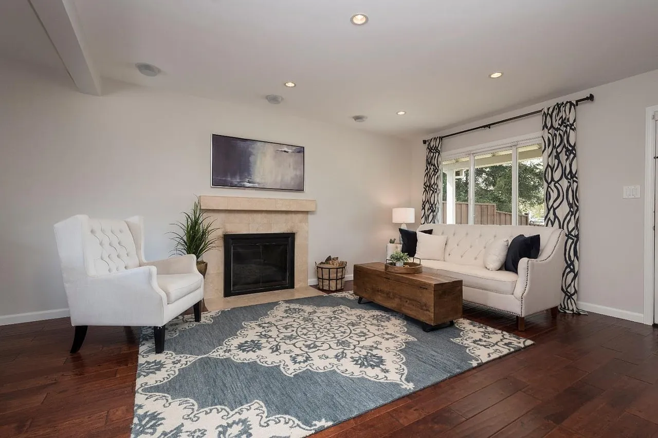 3 bed, 1010 sqft, $5,500 — Photo 4
