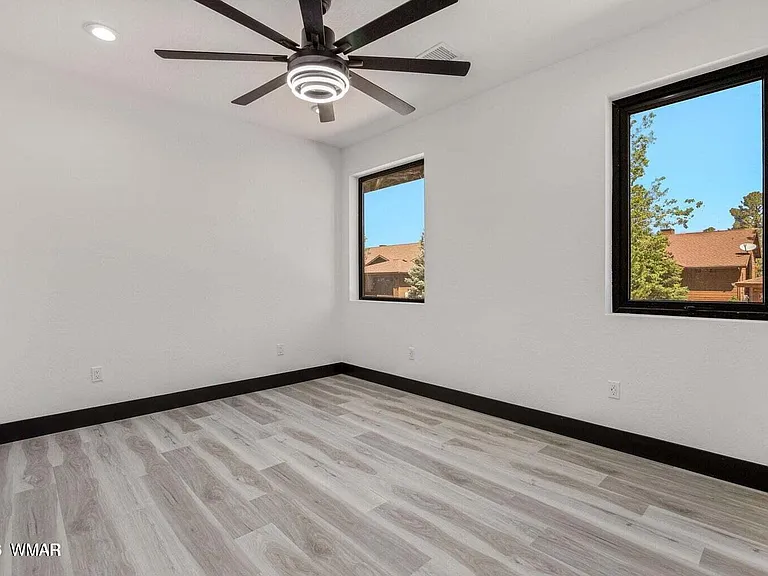 2755 W Villa Loop — Photo 10