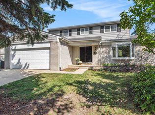 2225 Steeplechase Dr, Ann Arbor, MI 48103