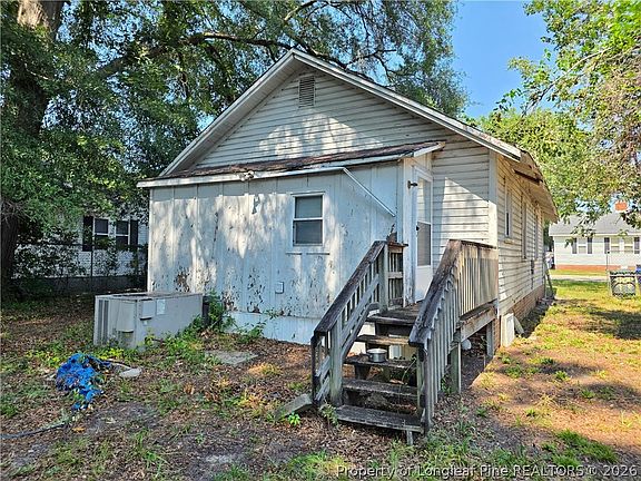 24th image of 1103 Branson St