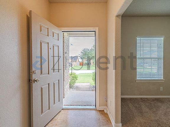 3rd image of 3029 Cambridge Meadows Ln