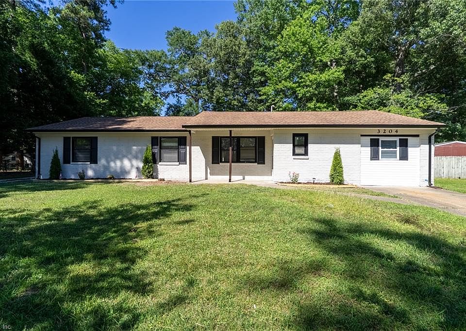 1st image of 3204 Club House Rd