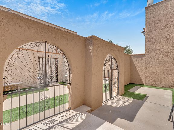 4th image of 10629 Springwood Dr APT B