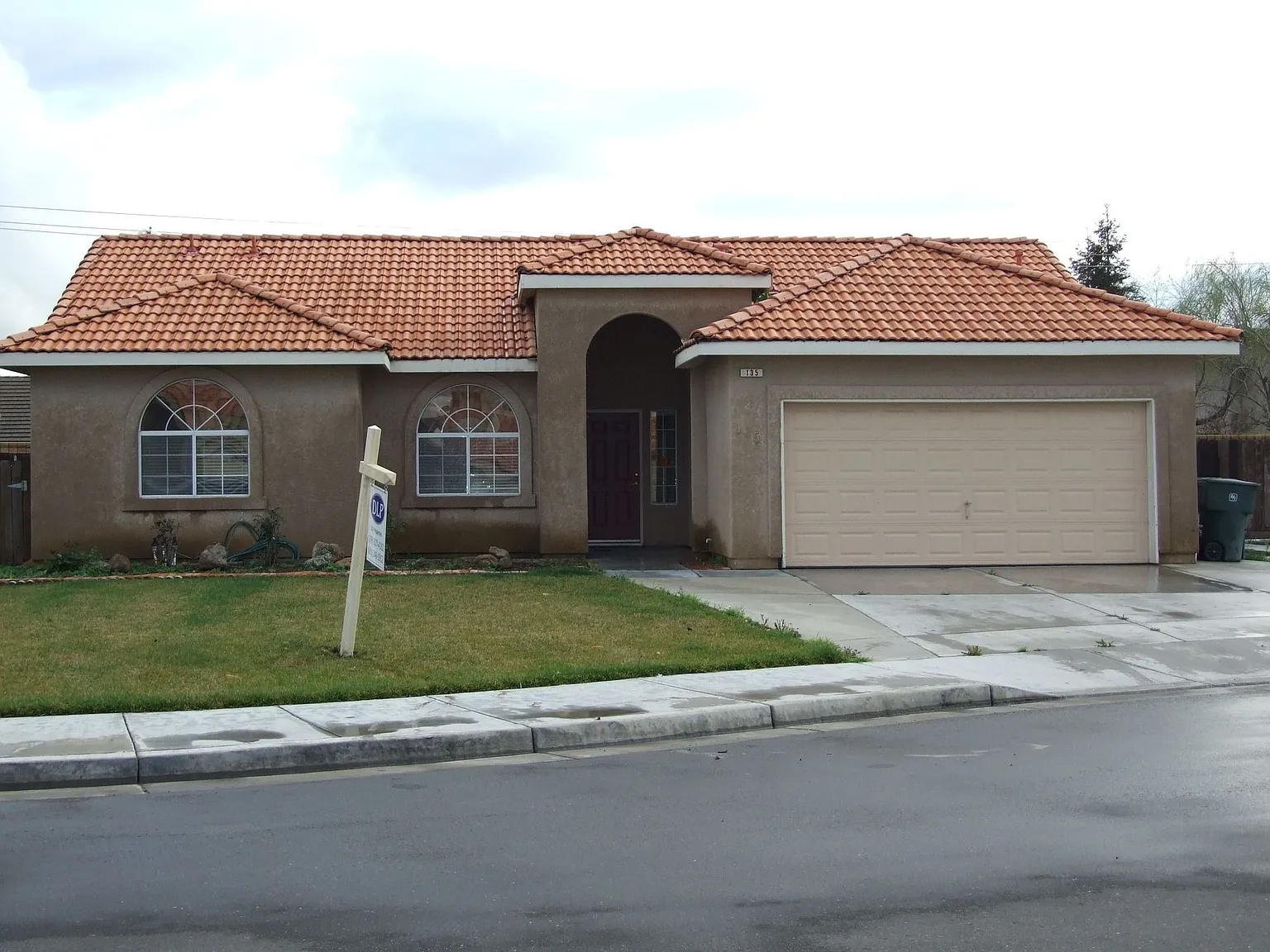 135 Chardonnay St photo 1