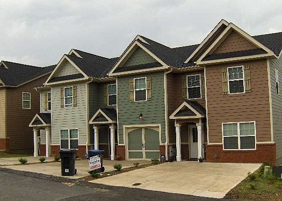 3rd image of 2195 River Park Ct