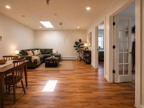 2nd image of 966 Myrtle Ave APT 3