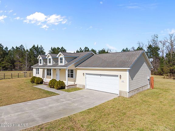 4th image of 207 Tall Tree Court