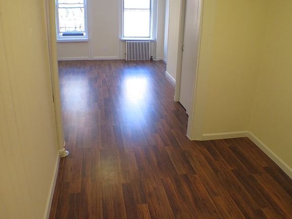 2nd image of 216 E 5th St APT 5