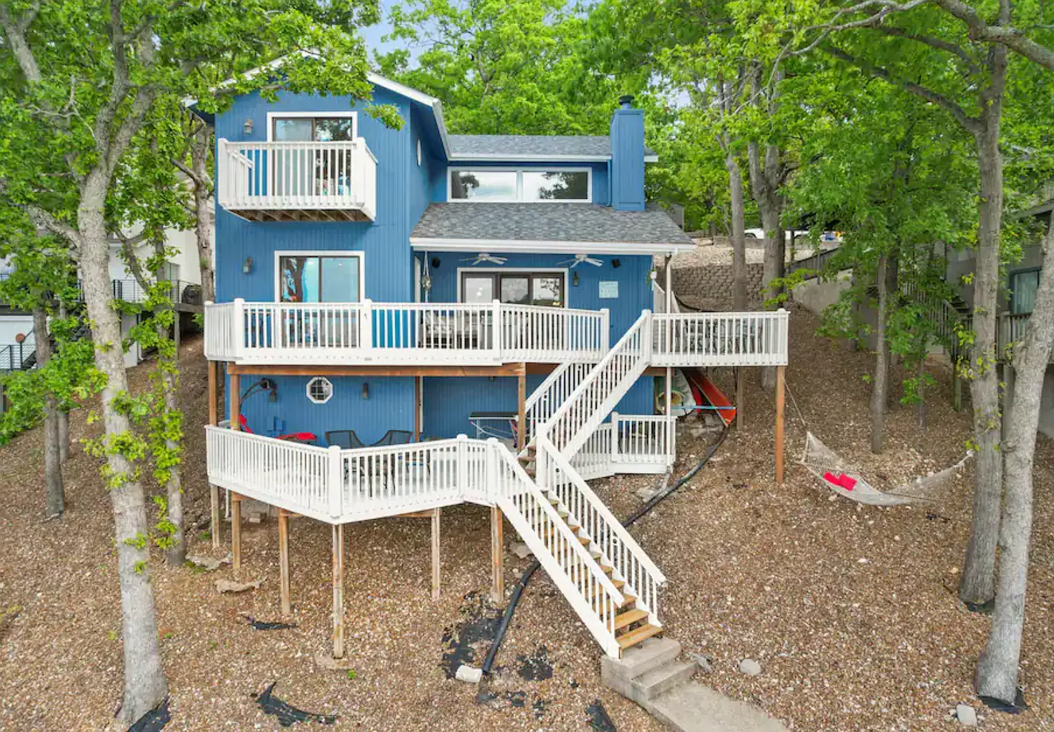 3 bed, 2432 sqft, $2,499 — Photo 1