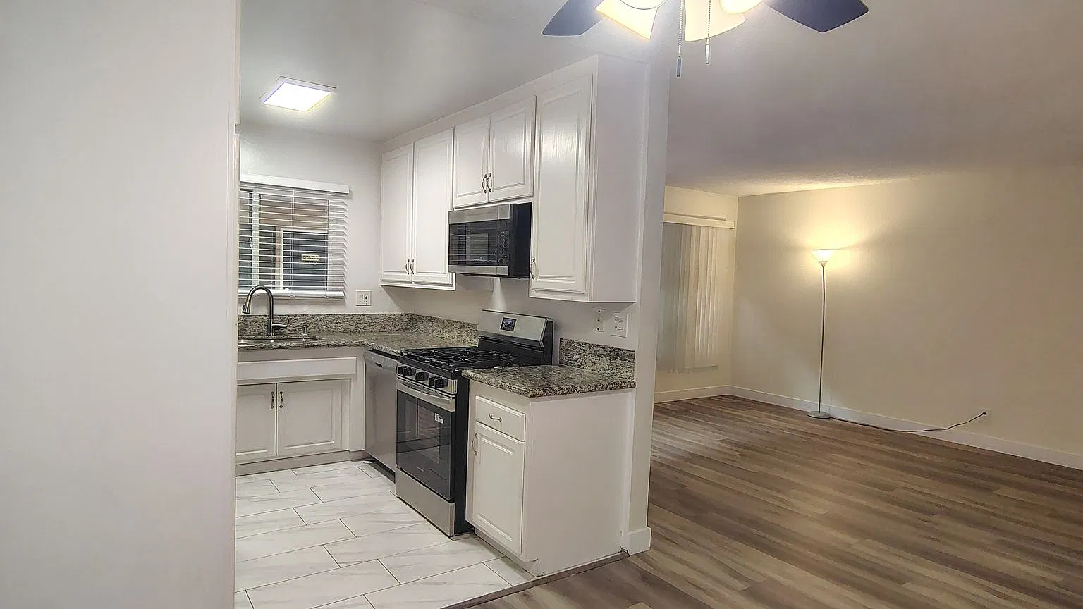 141 N. Kenwood Street — Photo 3