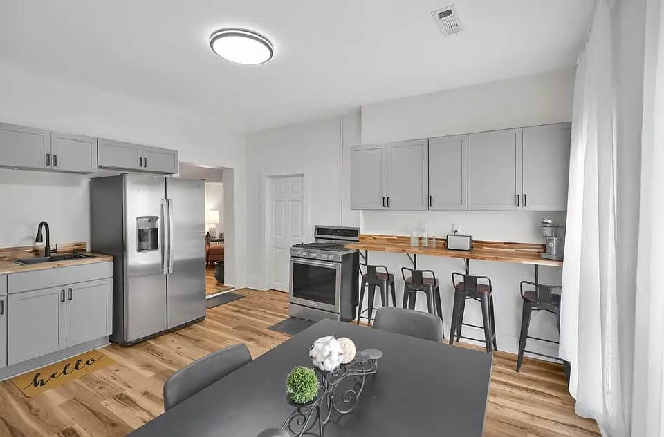 1 bed, 2748 sqft, $850 — Photo 4