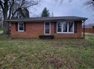 7177 Gardner Rd, Chandler, IN 47610