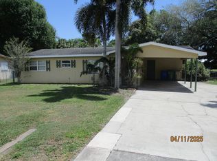 1107 SE 8th Ave, Okeechobee, FL 34974