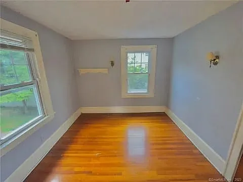 380 Burlington Ave