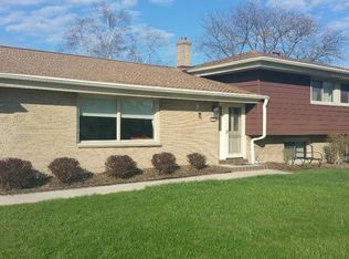 134 E Marti Ct, Bayside, WI 53217