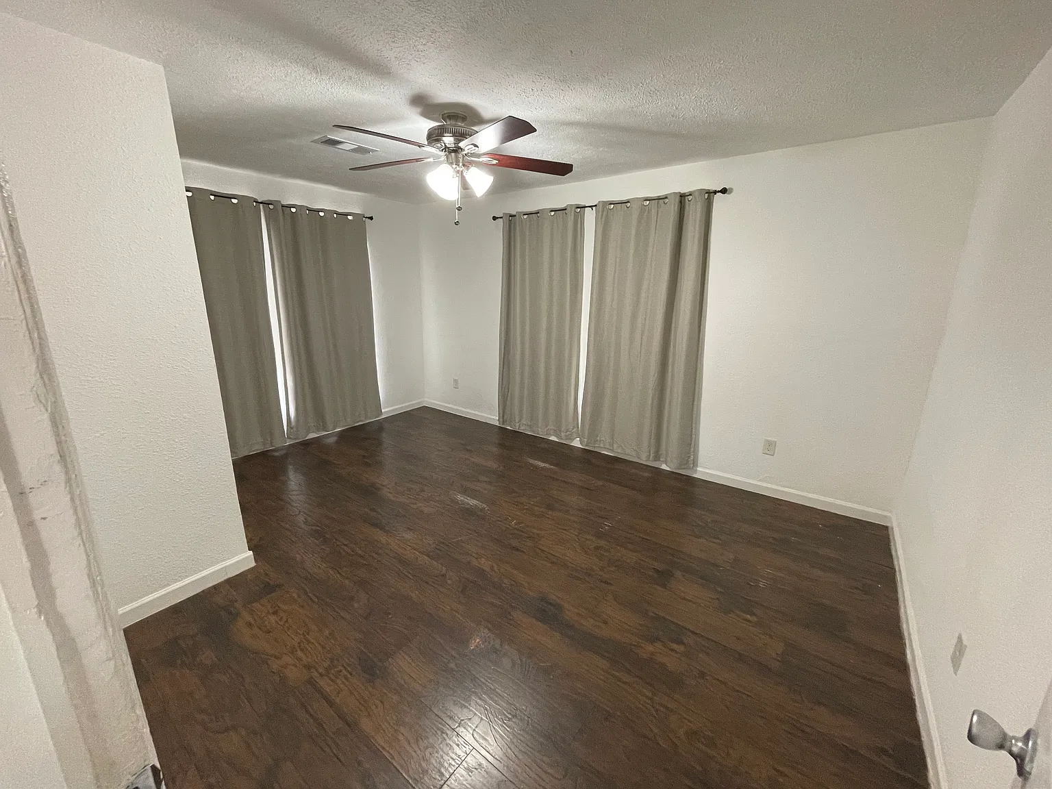 5910 Petty Street — Photo 3