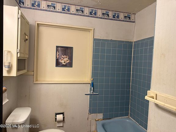 4th image of 1616 Gibralter Dr