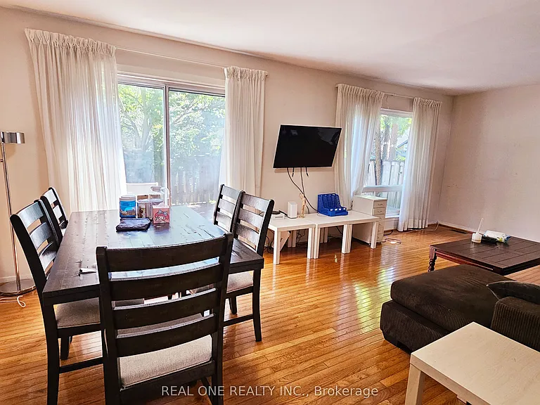 19 Liszt Gate #308 — Photo 6