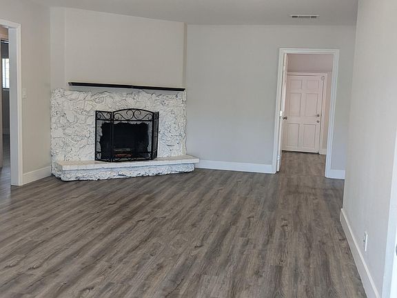 5th image of 7945 Louise Ave
