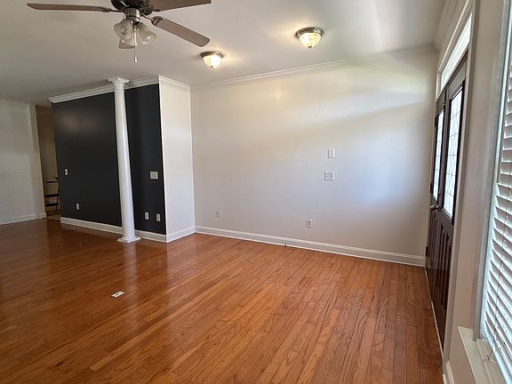 5th image of 10 Oakhurst Ave APT A