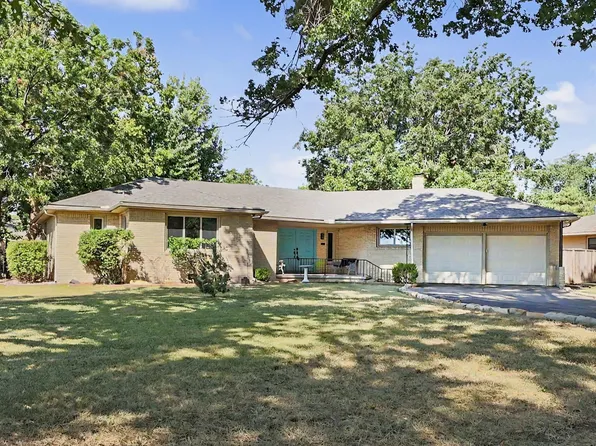 423 S Brookside Dr, Wichita, KS 67218