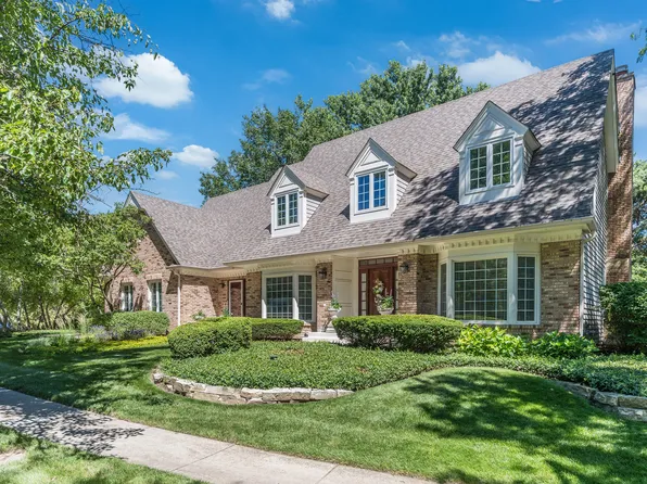 2137 Scarlet Oak Ln, Lisle, IL 60532