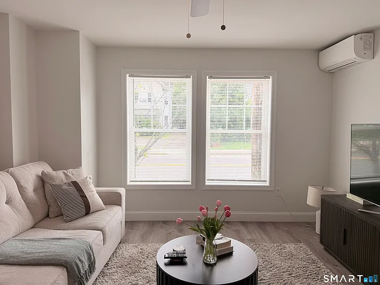 1085-4 Whalley Ave #4 — Photo 5