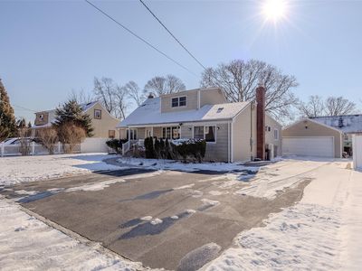 215 51st Street, Lindenhurst, NY, 11757
