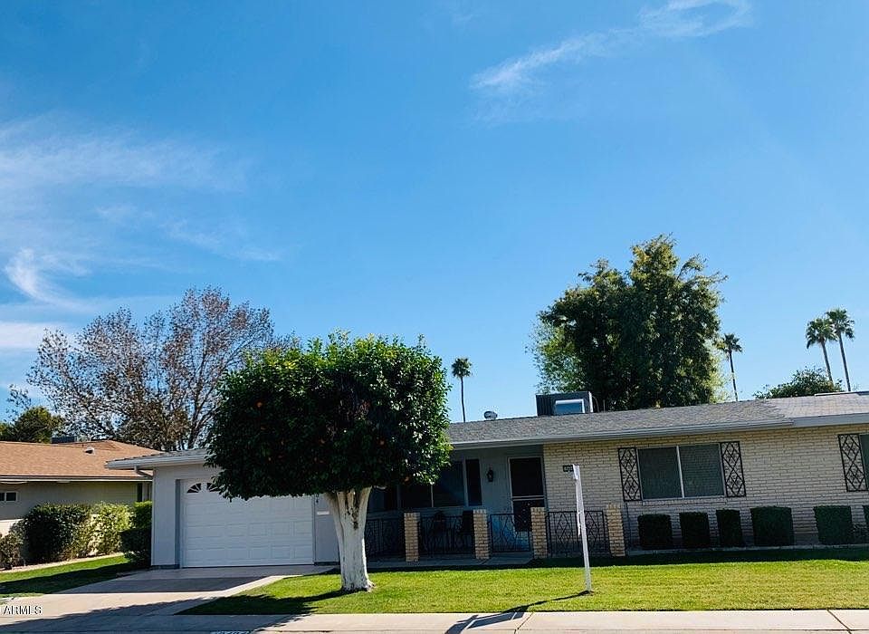 1st image of 10404 W Saratoga Cir