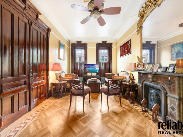 121 Hancock Street image 2 of 12