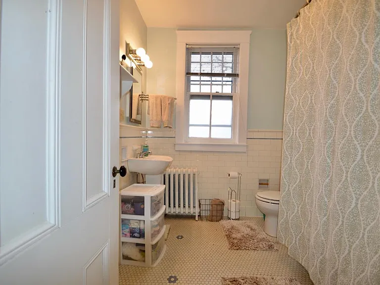 41 Cranston Ave #4 — Photo 10
