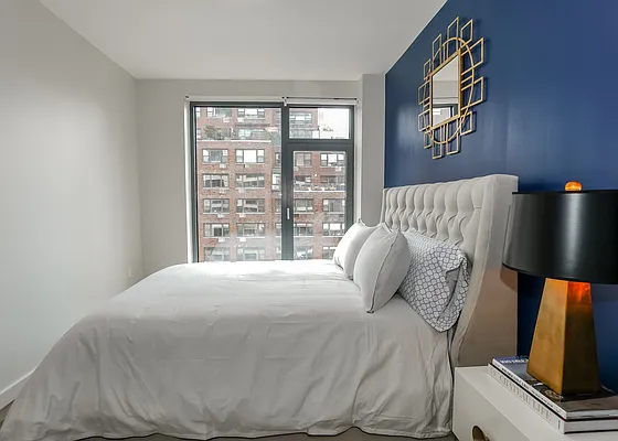 Rented by Bond New York | media 135