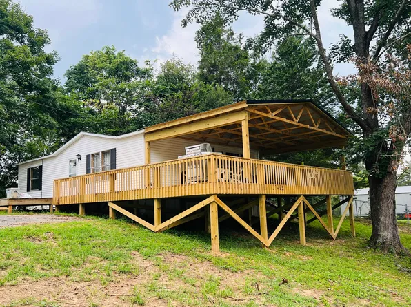 46 Hall St, Monticello, KY 42633