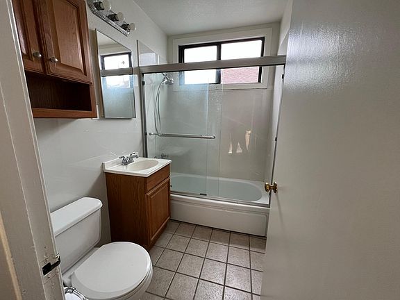 5th image of 1054 S Mayfair Ave