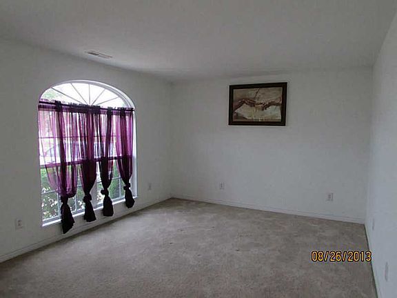 3rd image of 8271 Falkirk Dr