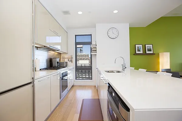 Sold by Space Marketing Shop | media 16