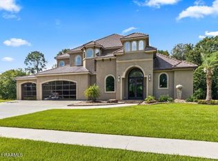 102 Grandview Terrace Dr, Youngsville, LA 70592