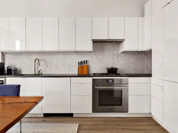 126 Chambers Street 3 image 3 of 12