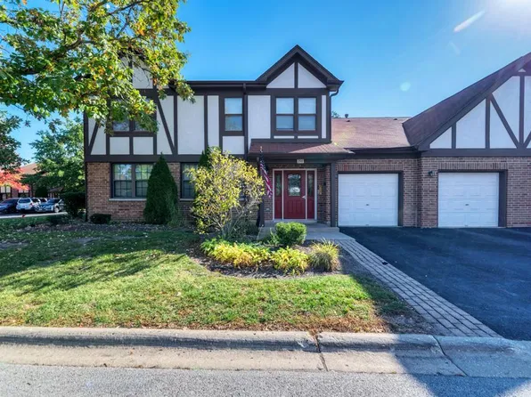 216 Stoneybrook Ln #2D, Bloomingdale, IL 60108