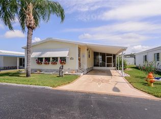 2048 Manoa Dr, Holiday, FL 34691