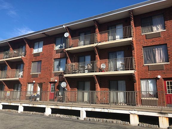 3rd image of 1437 E 108th St APT 8A