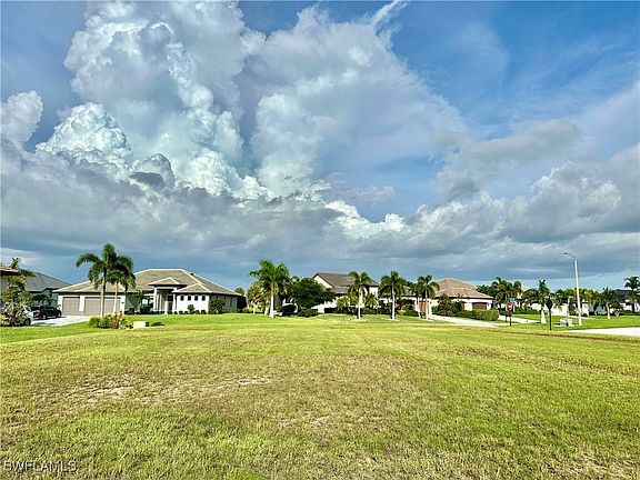 4th image of 11771 Royal Tee Cir #N