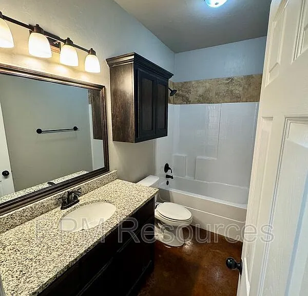 1818 Post Oak Rd — Photo 9