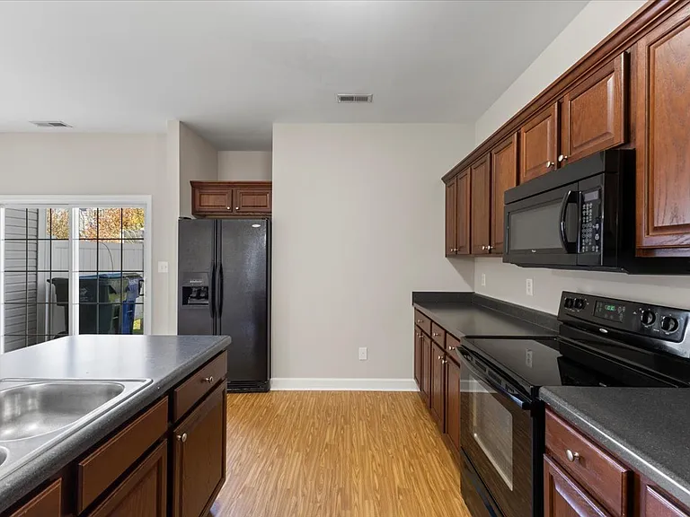3526 Aldie Ct — Photo 13